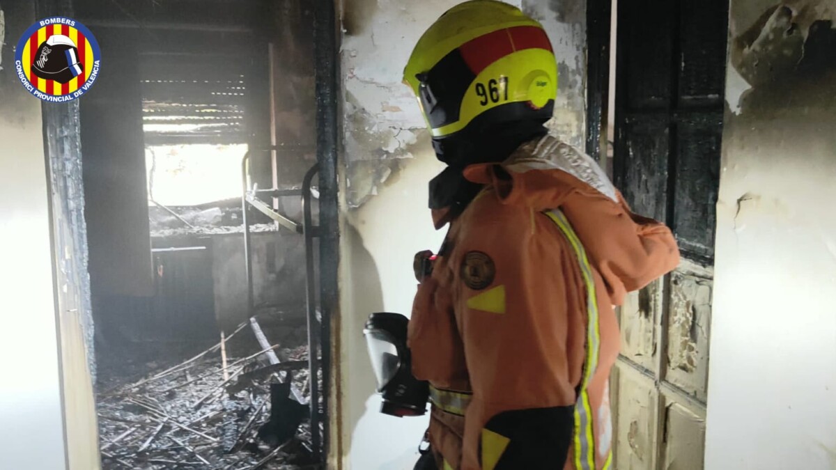 Incendio en la casa de acogida de OMV en Rocafort